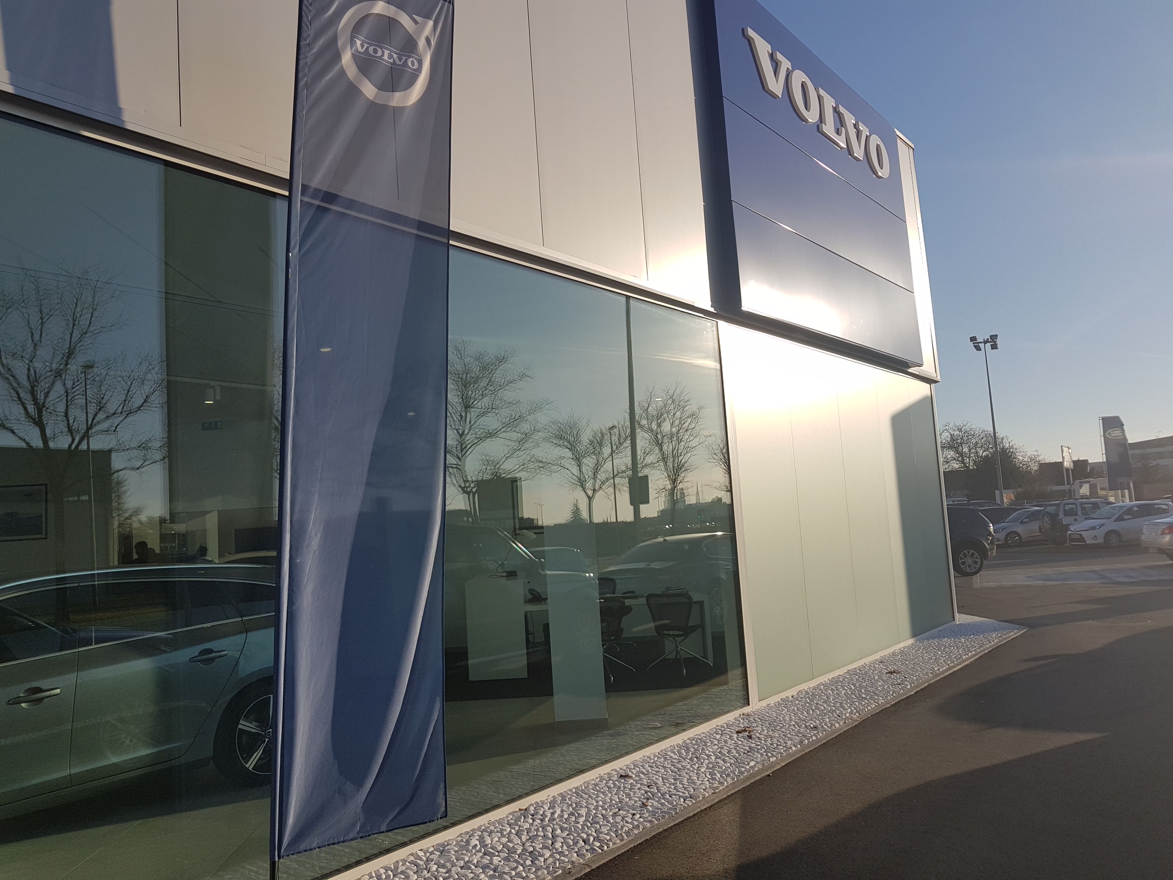 contenu/references/Concession automobile/03orleans/2016-12-14 15.09.28.jpg